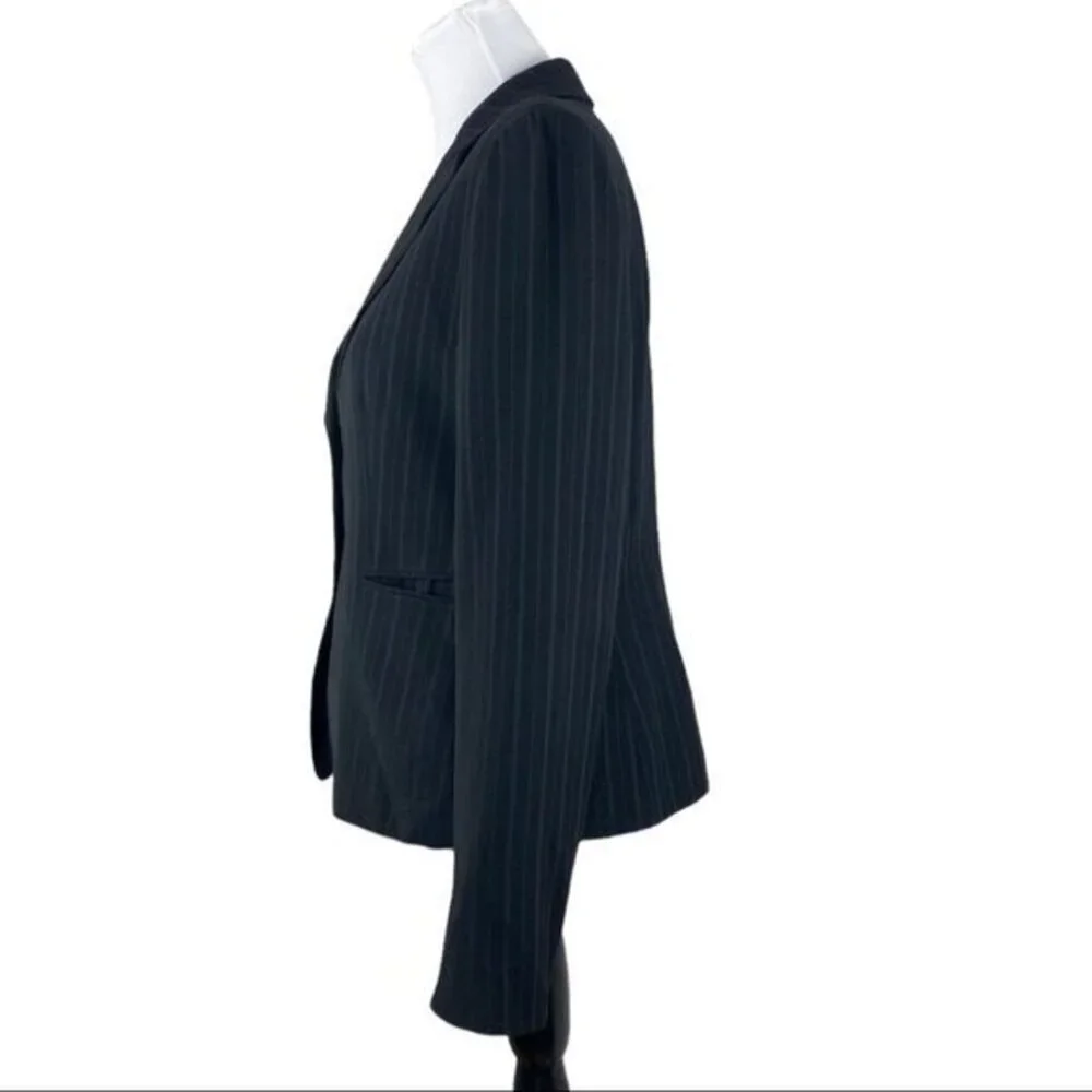 Tahari Arthur Levine Women Petite 10P Black‎ Pinstripe Two Button Blazer Jacket